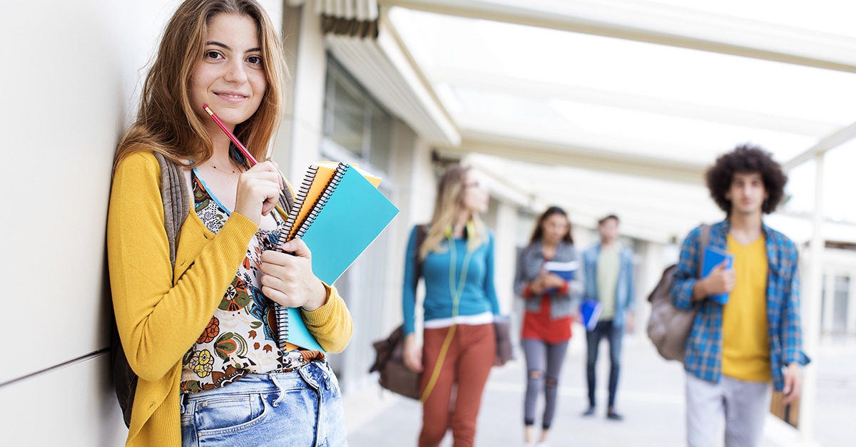 Why Should College Students Use Credit Cards? Useful Advises